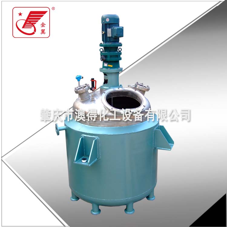 500L不(bu)鏽鋼電加(jiā)熱反應釜(fu)