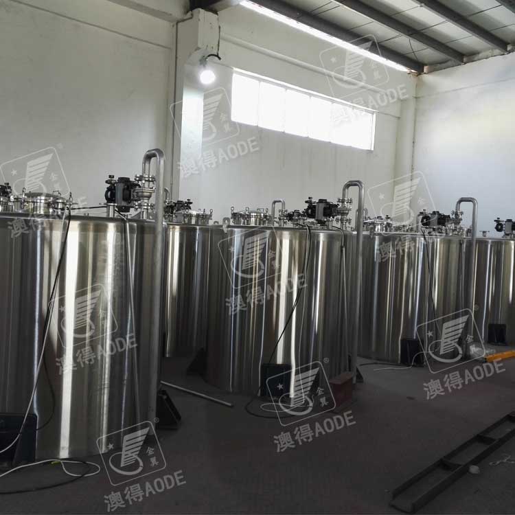 不鏽鋼(gang)儲罐