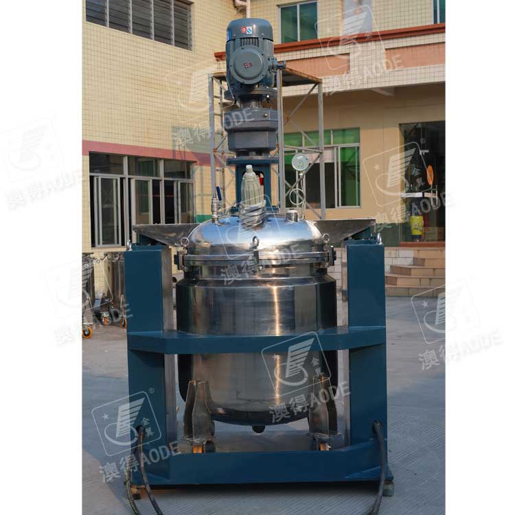 龍門式液壓(yā)升降脫泡機(ji)