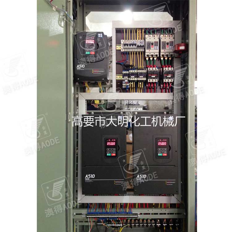 普(pǔ)通電櫃(guì)